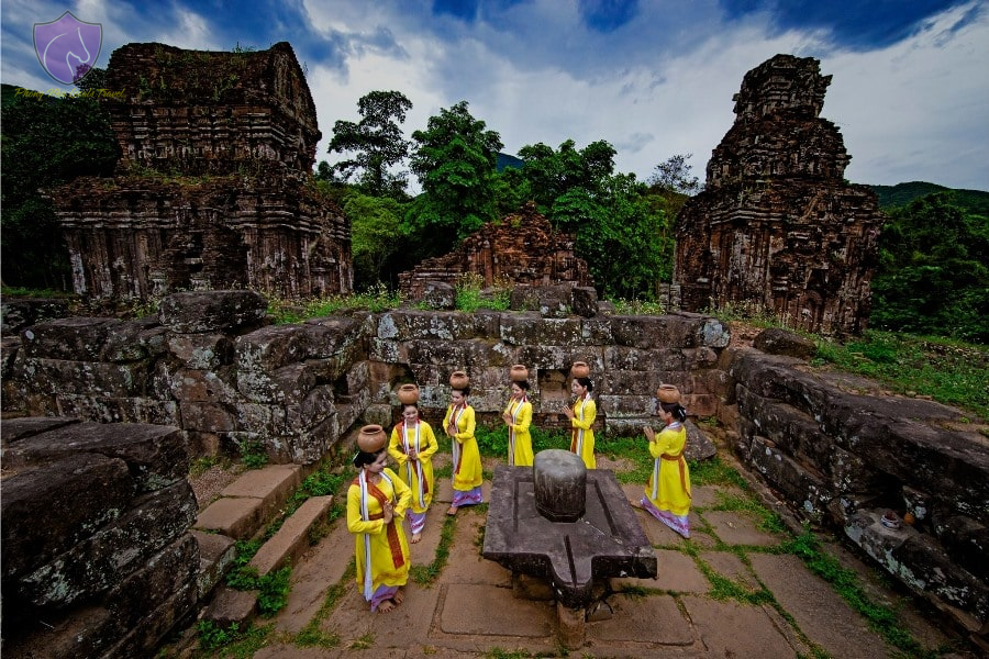 Xuất phát từ Hội An: Thánh điạ Mỹ Sơn buổi chiều